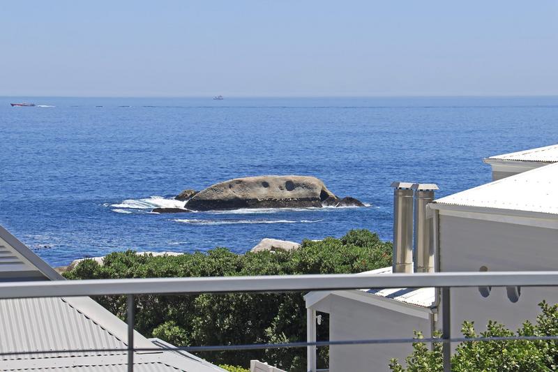 To Let 4 Bedroom Property for Rent in Bakoven Western Cape